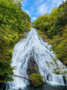 車で日本一周ひとり旅のおすすめスポット湯滝